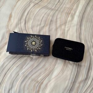 NEW in BOX! Chanel Beauty Makeup Bag Pouch *EMPTY* Navy Tweed Cosmetic Bag